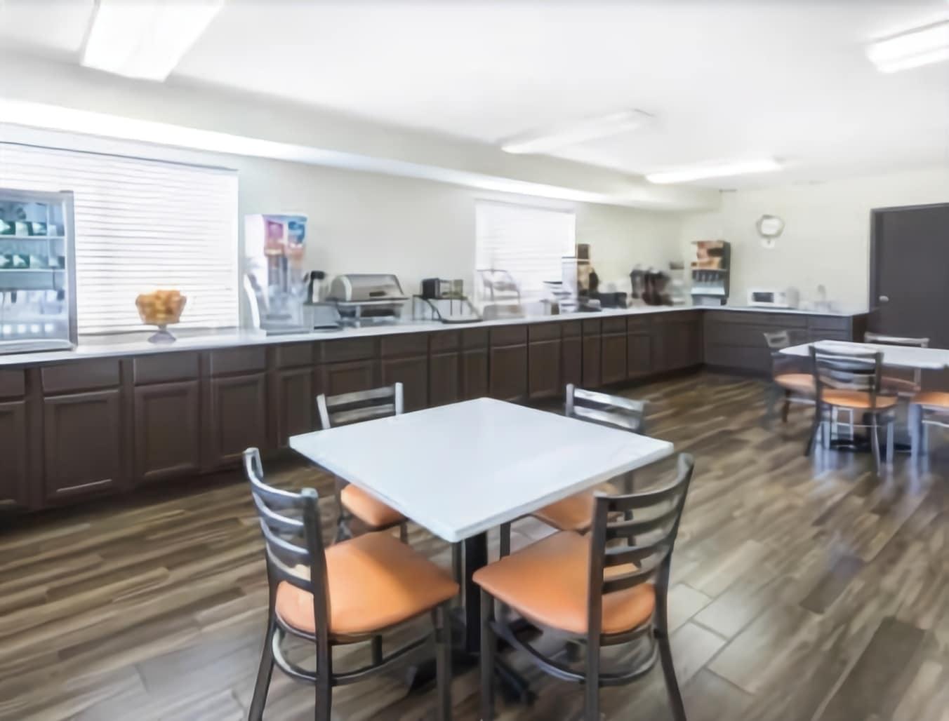 Super 8 By Wyndham Montgomery I-65 Екстер'єр фото
