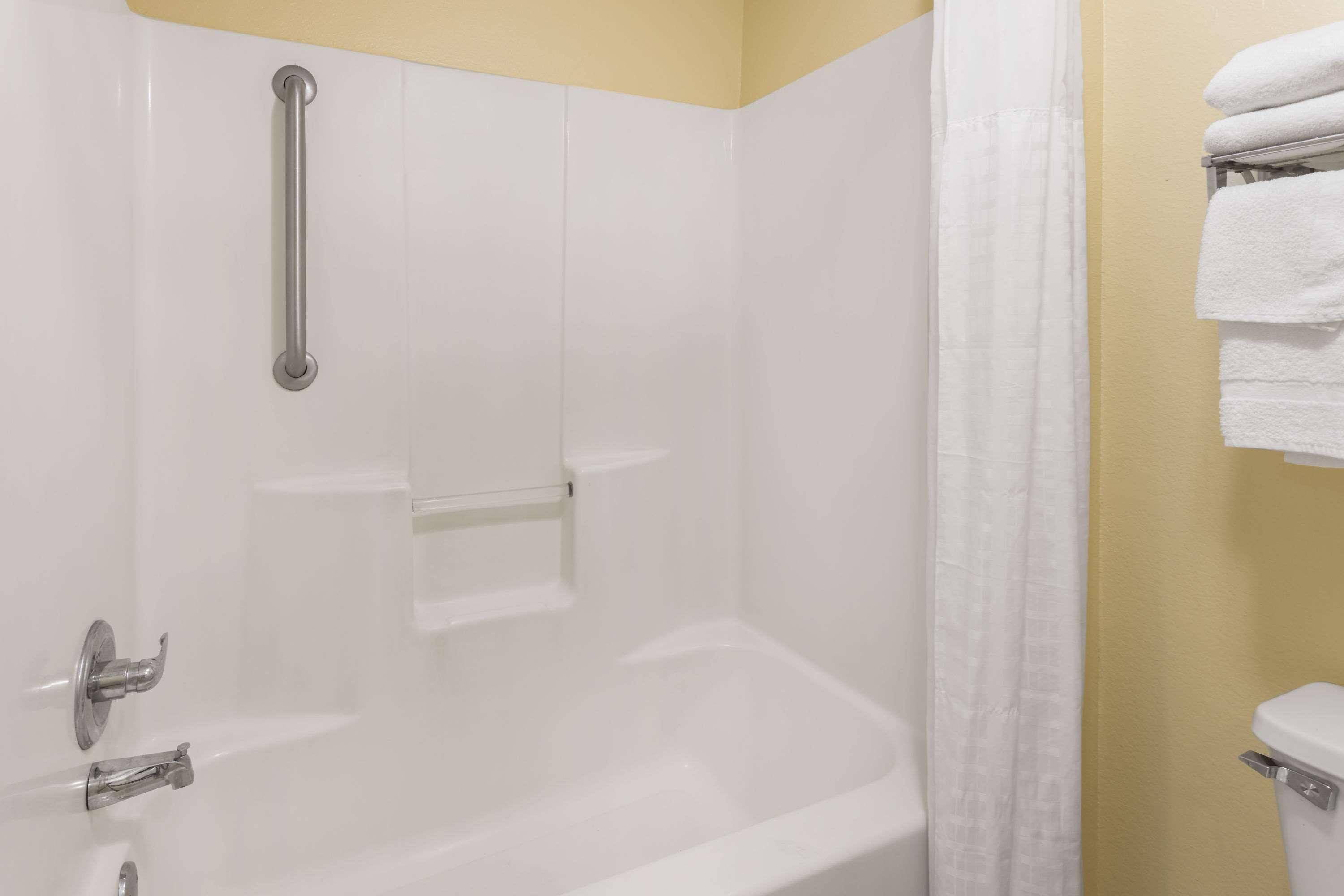 Super 8 By Wyndham Montgomery I-65 Екстер'єр фото